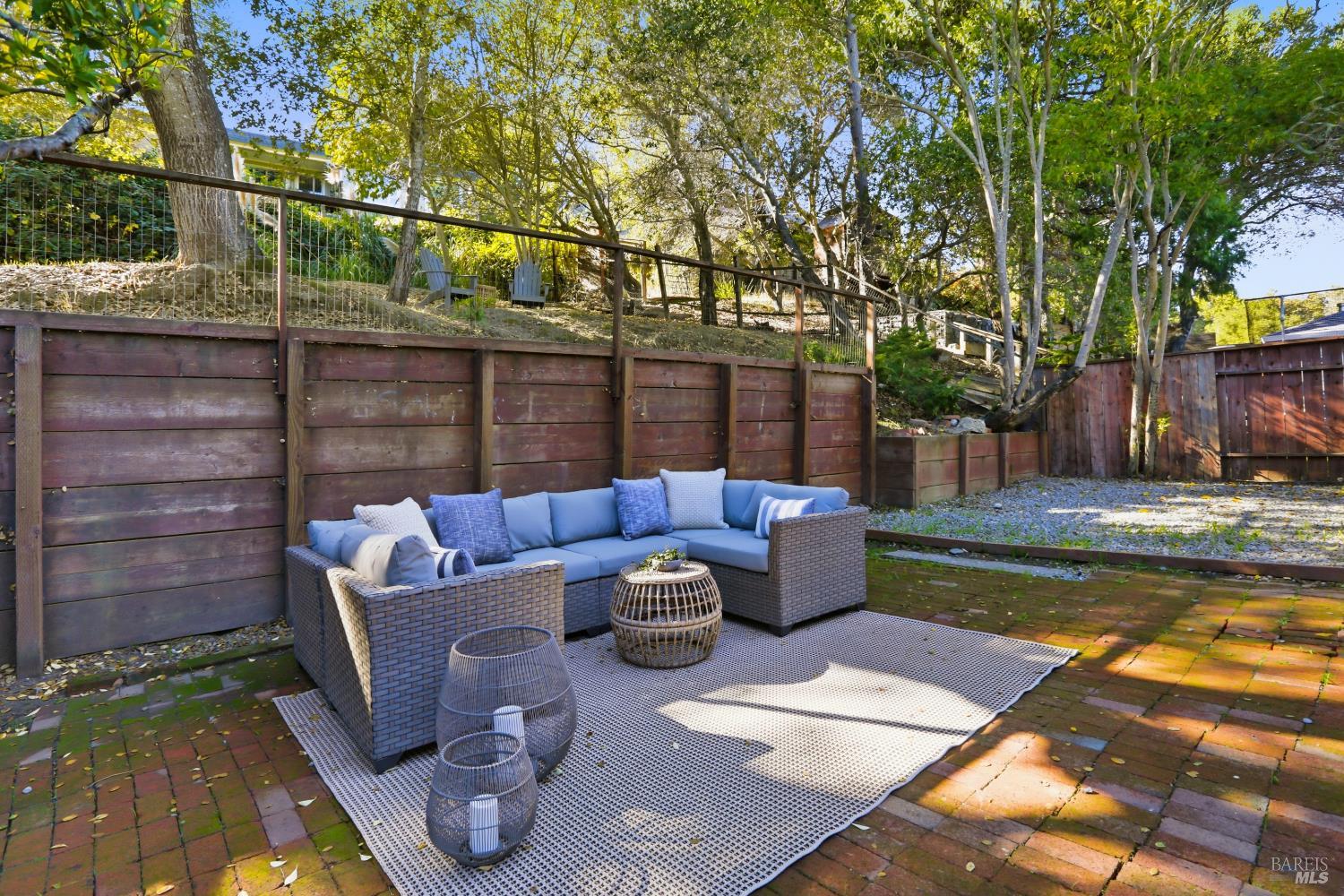 San Rafael, California, 94901, United States, 3 Bedrooms Bedrooms, ,1 BathroomBathrooms,Residential,For Sale,1987980