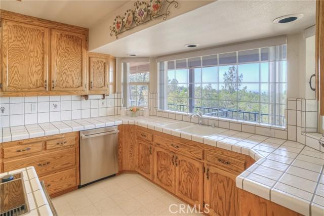Oroville, California, 95966, United States, 3 Bedrooms Bedrooms, ,3 BathroomsBathrooms,Residential,For Sale,1927814