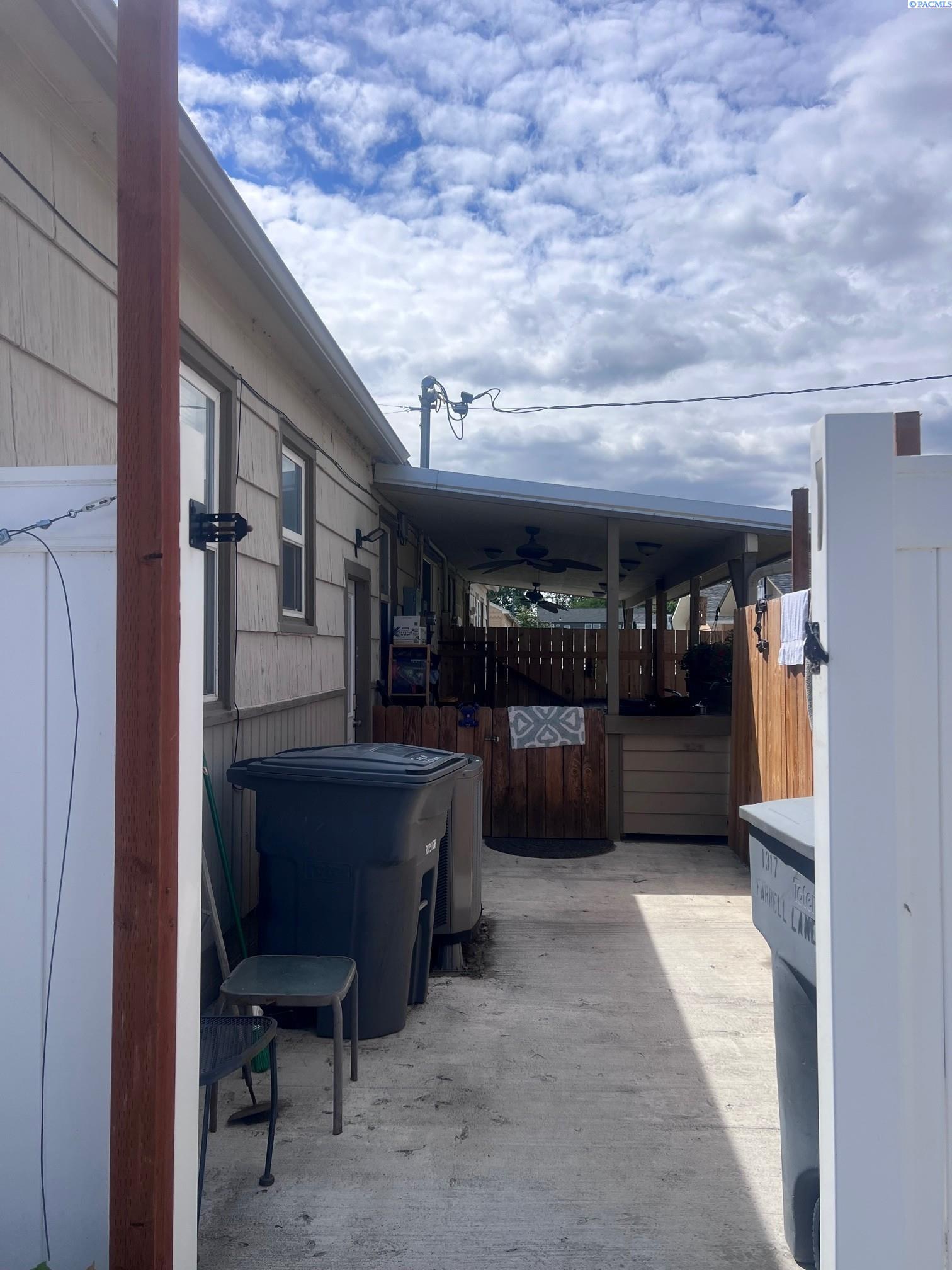 Richland, Washington, 99354, United States, 4 Bedrooms Bedrooms, ,Residential,For Sale,1806470