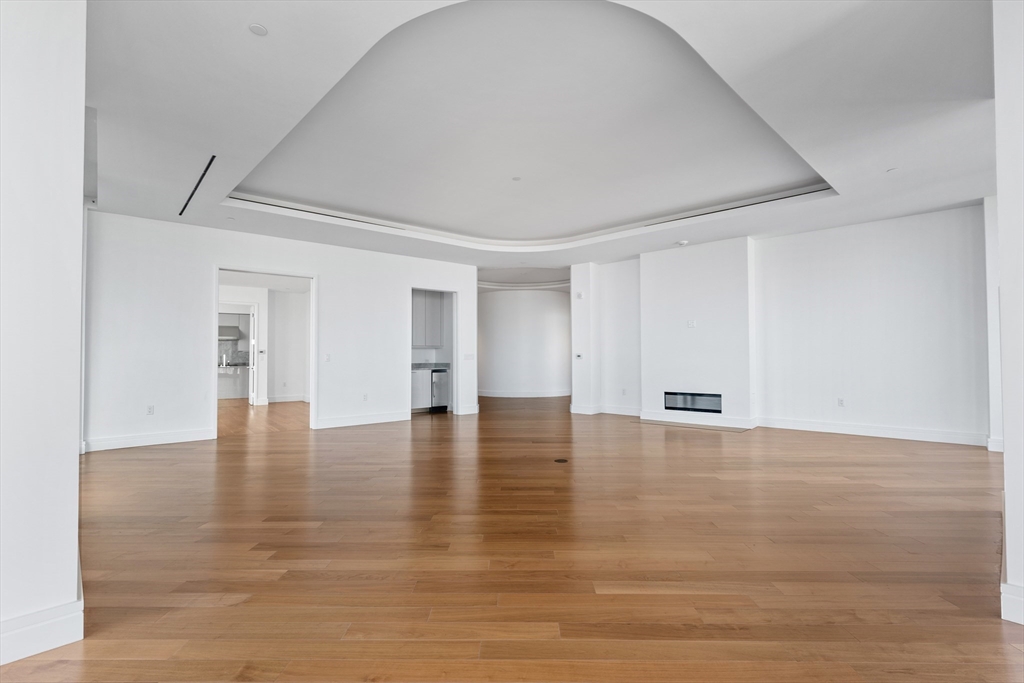 1 Dalton Unit 5602, Boston, Massachusetts, 02115, United States, 3 Bedrooms Bedrooms, ,4 BathroomsBathrooms,Residential,For Sale,1 Dalton Unit 5602,1610884