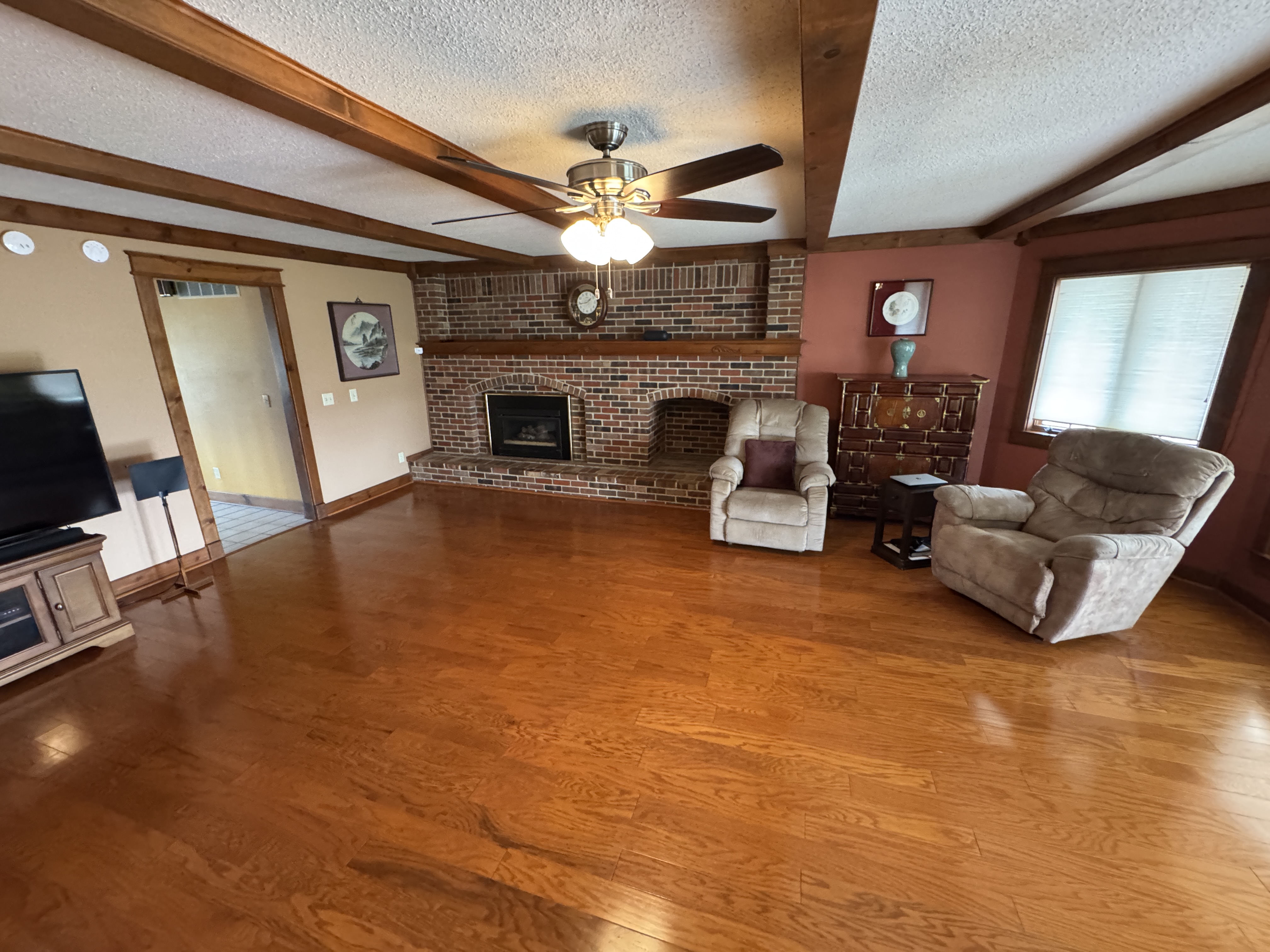 Kirksville, Missouri, 63501, United States, 3 Bedrooms Bedrooms, ,2 BathroomsBathrooms,Residential,For Sale,1873252