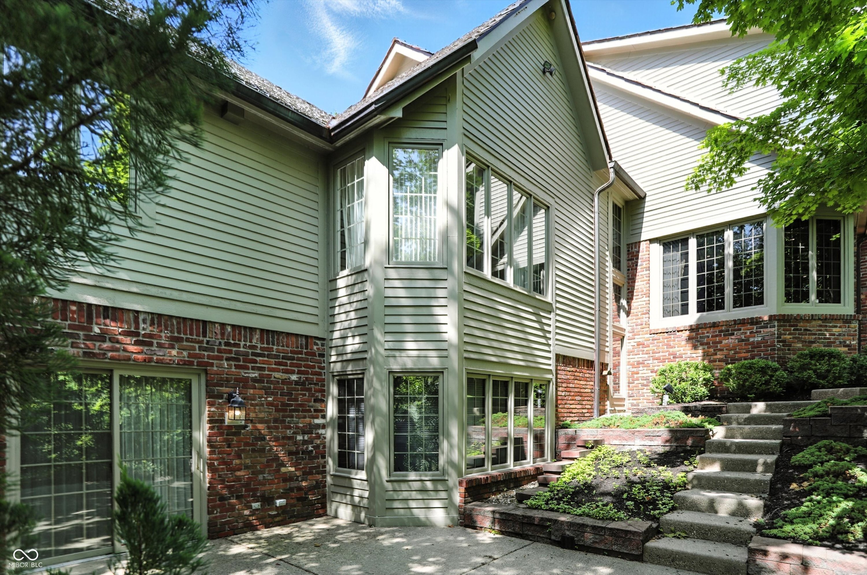 Indianapolis, Indiana, 46260, United States, 4 Bedrooms Bedrooms, ,6 BathroomsBathrooms,Residential,For Sale,1976230