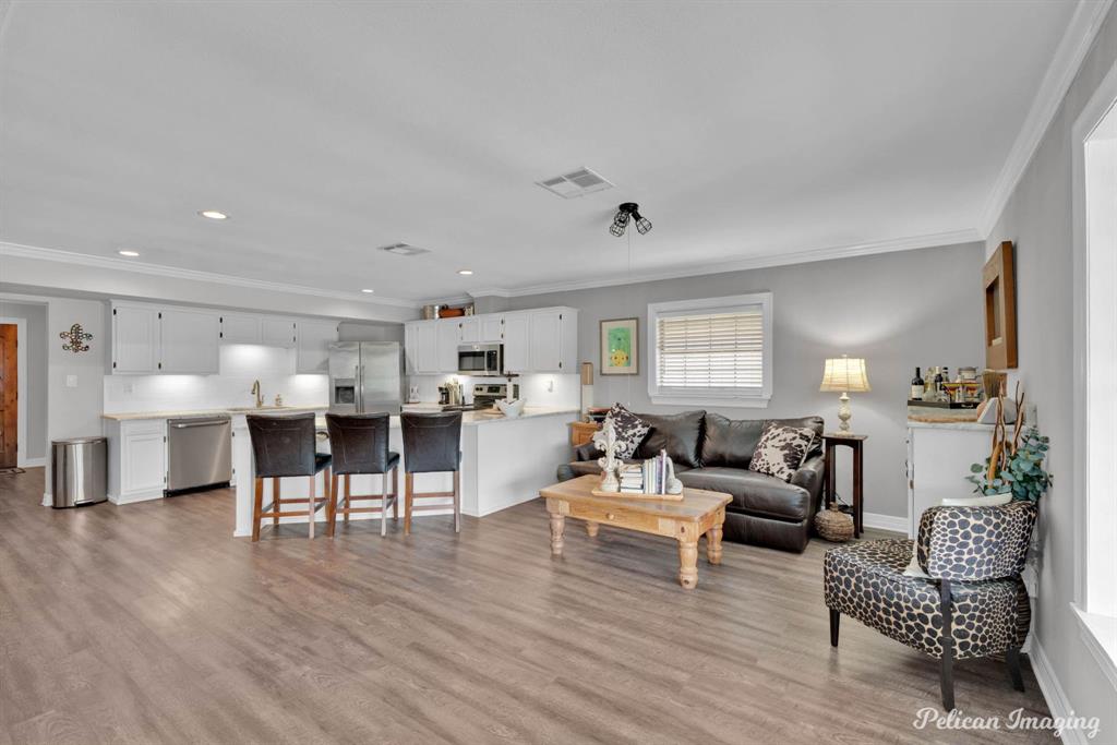 Shreveport, Louisiana, 71109, United States, 5 Bedrooms Bedrooms, ,5 BathroomsBathrooms,Residential,For Sale,1895361