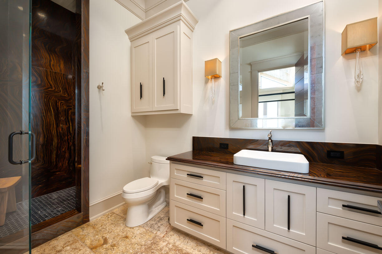 Duck, Florida, 33050, United States, 3 Bedrooms Bedrooms, ,4 BathroomsBathrooms,Residential,For Sale,1970637