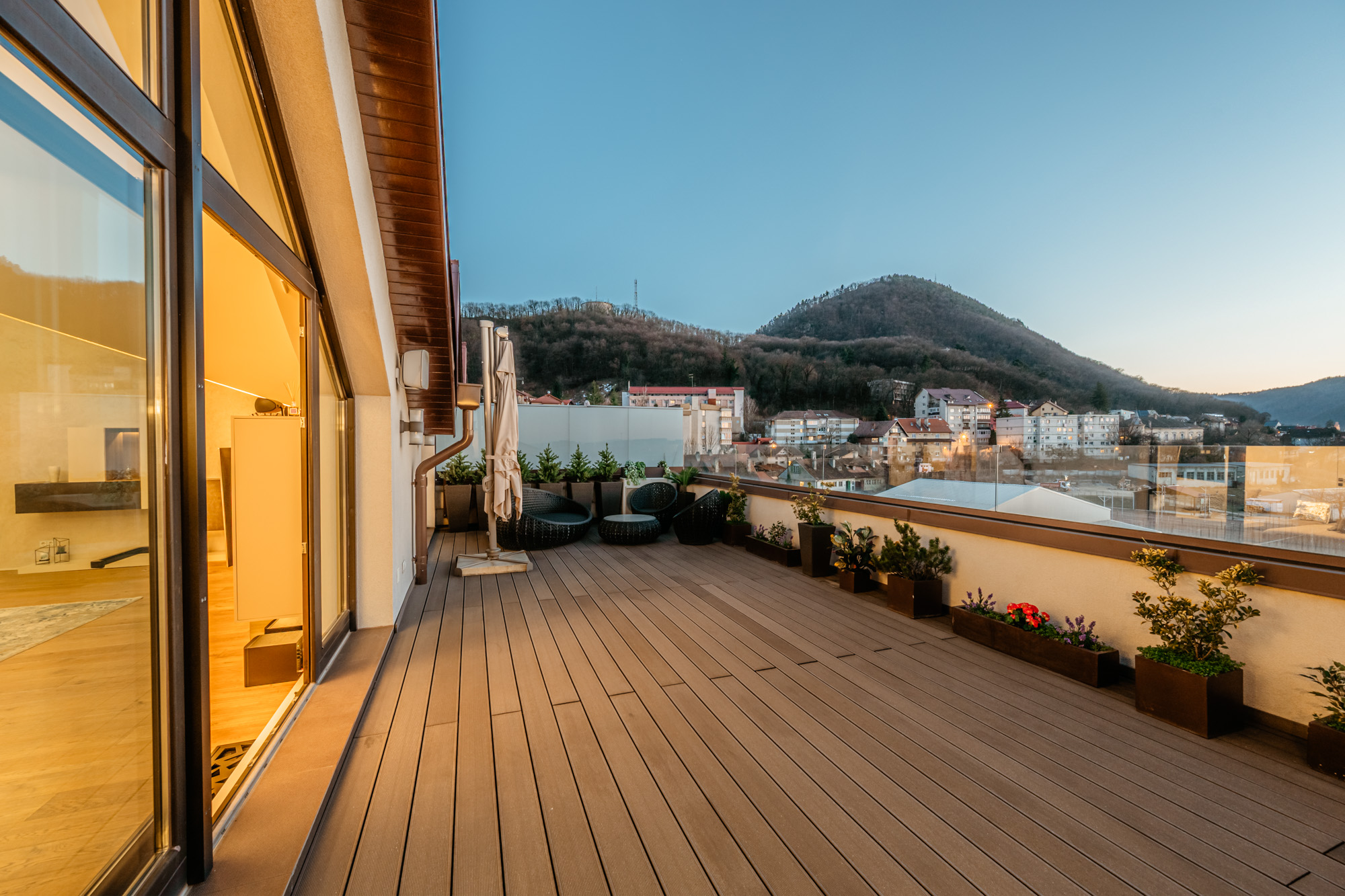  Contemporary Elegance and Spectacular Views in the Heart of Braov - 物件實景