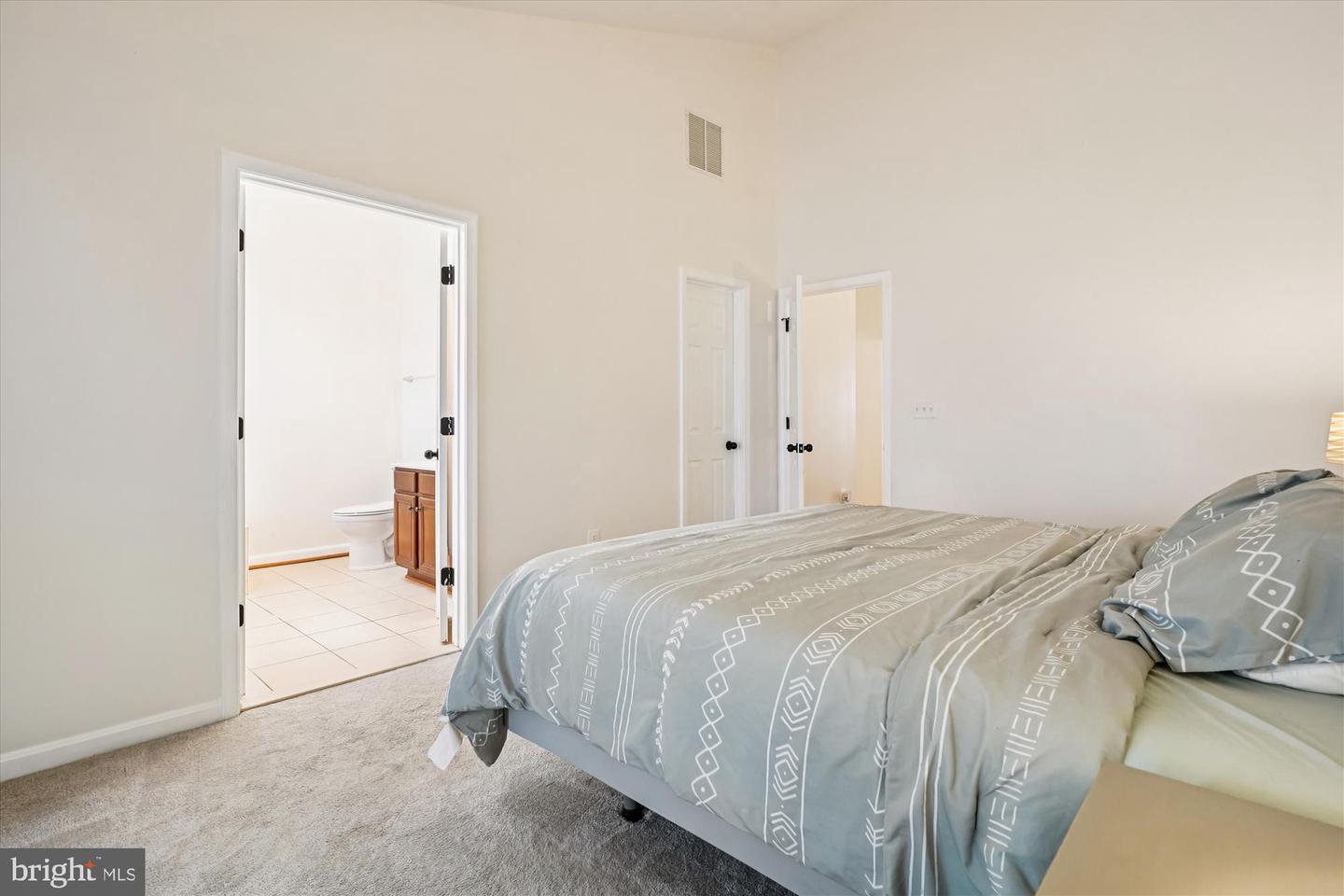 Woodbridge, Virginia, 22191, United States, 3 Bedrooms Bedrooms, ,4 BathroomsBathrooms,Residential,For Sale,1989023