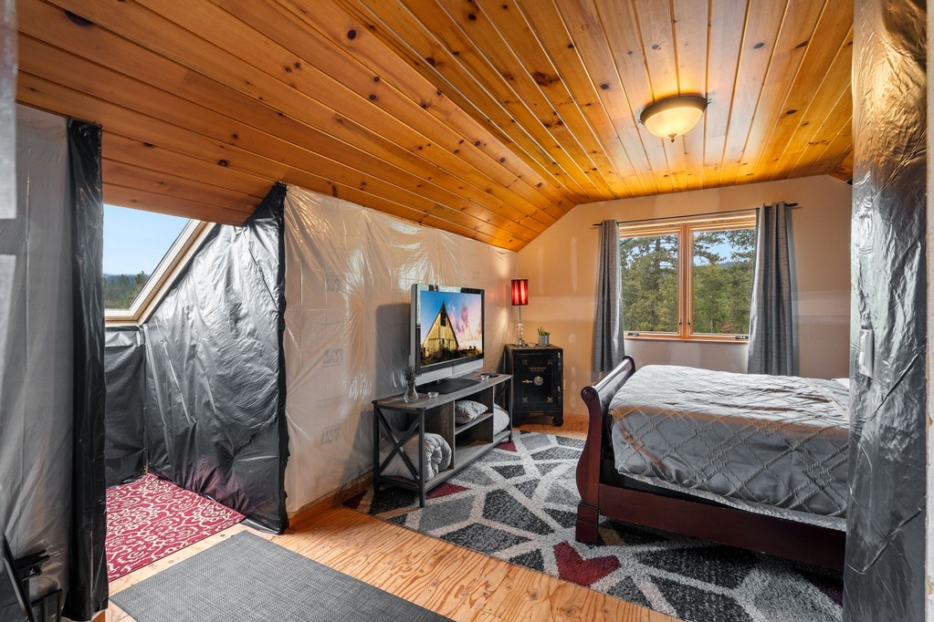 Bonners Ferry, Idaho, 83805, United States, 3 Bedrooms Bedrooms, ,4 BathroomsBathrooms,Residential,For Sale,1984473