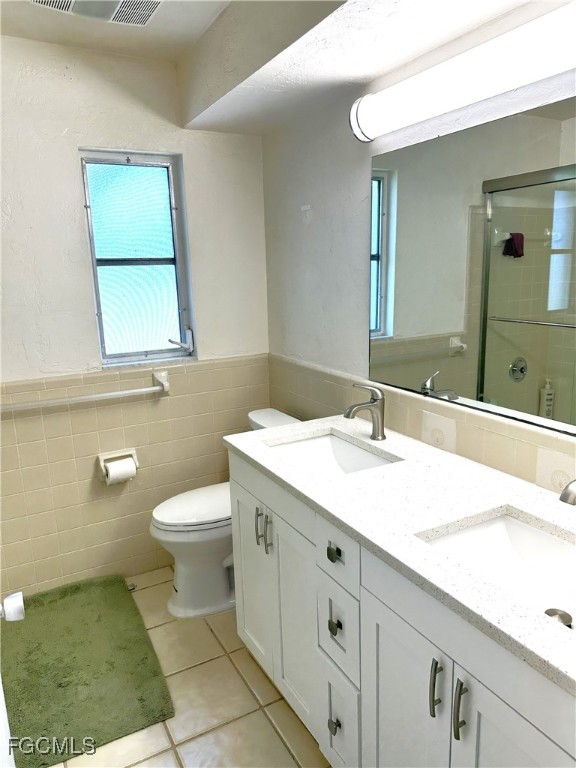 Cape Coral, Florida, 33904, United States, 4 Bedrooms Bedrooms, ,3 BathroomsBathrooms,Residential,For Sale,1976471