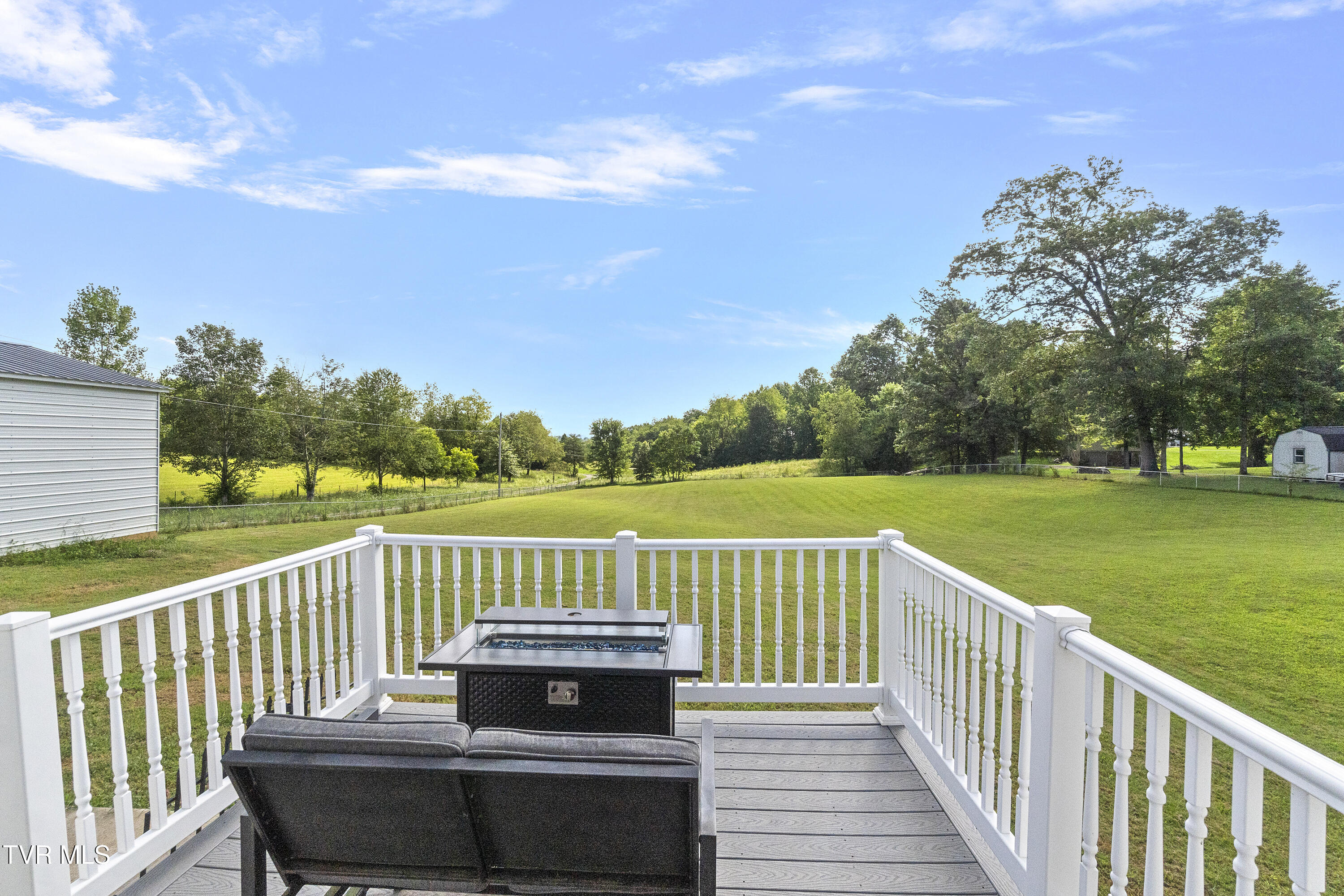 Greeneville, Tennessee, 37745, United States, 3 Bedrooms Bedrooms, ,3 BathroomsBathrooms,Residential,For Sale,1944851