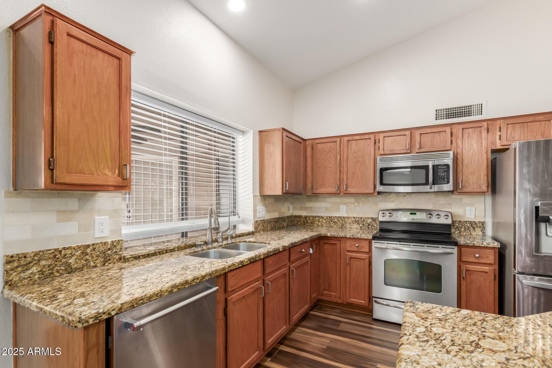 Gilbert, Arizona, 85233, United States, 4 Bedrooms Bedrooms, ,2 BathroomsBathrooms,Residential,For Sale,1983748