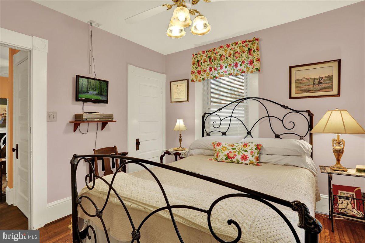 Manheim, Pennsylvania, 17545, United States, 6 Bedrooms Bedrooms, ,8 BathroomsBathrooms,Residential,For Sale,1896454