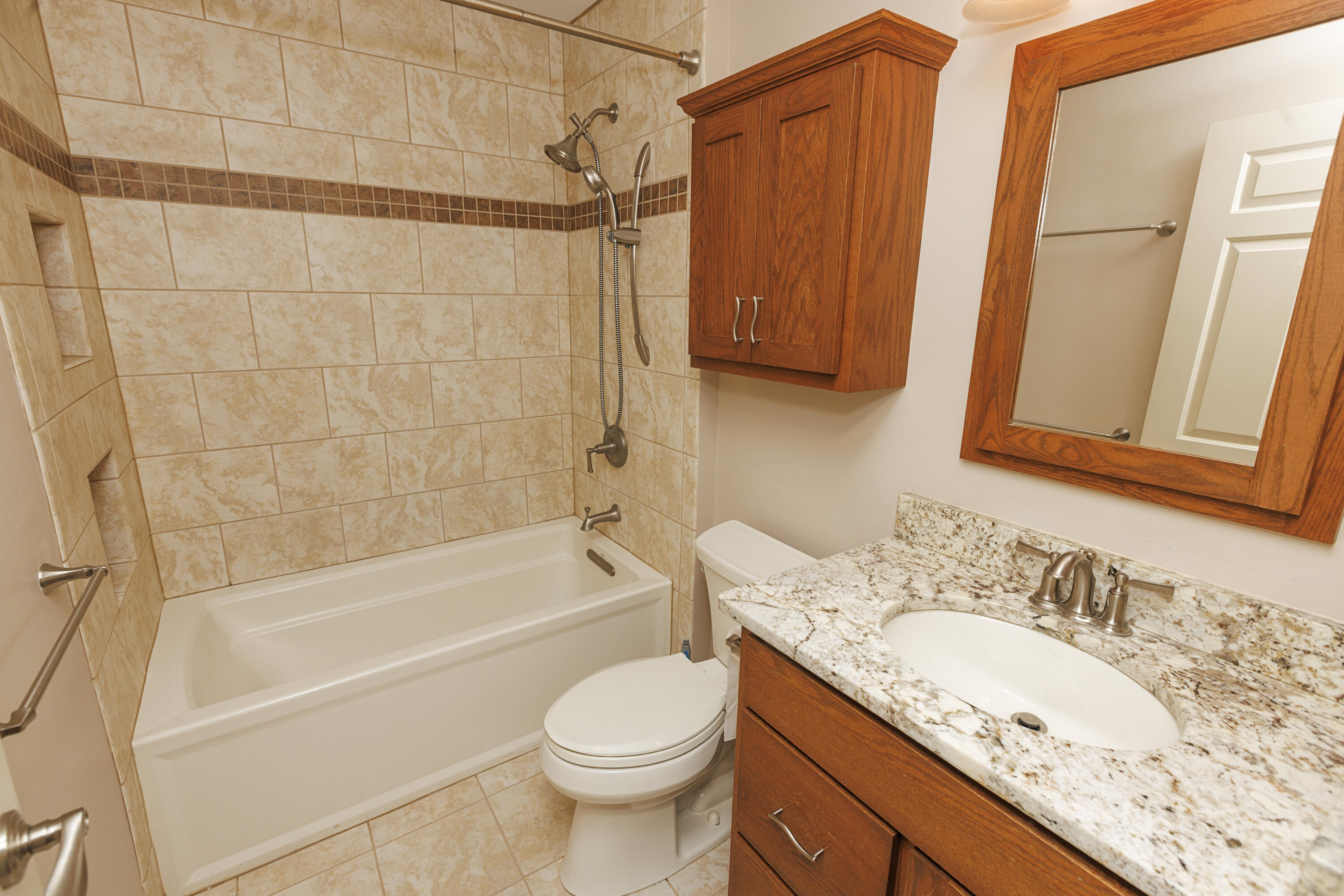 Franklin, Wisconsin, 53132, United States, 4 Bedrooms Bedrooms, ,4 BathroomsBathrooms,Residential,For Sale,1924268