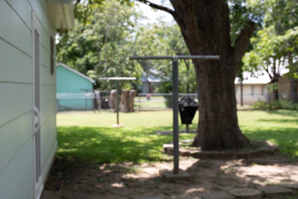 Fredericksburg, Texas, 78624, United States, 3 Bedrooms Bedrooms, ,4 BathroomsBathrooms,Residential,For Sale,1983806