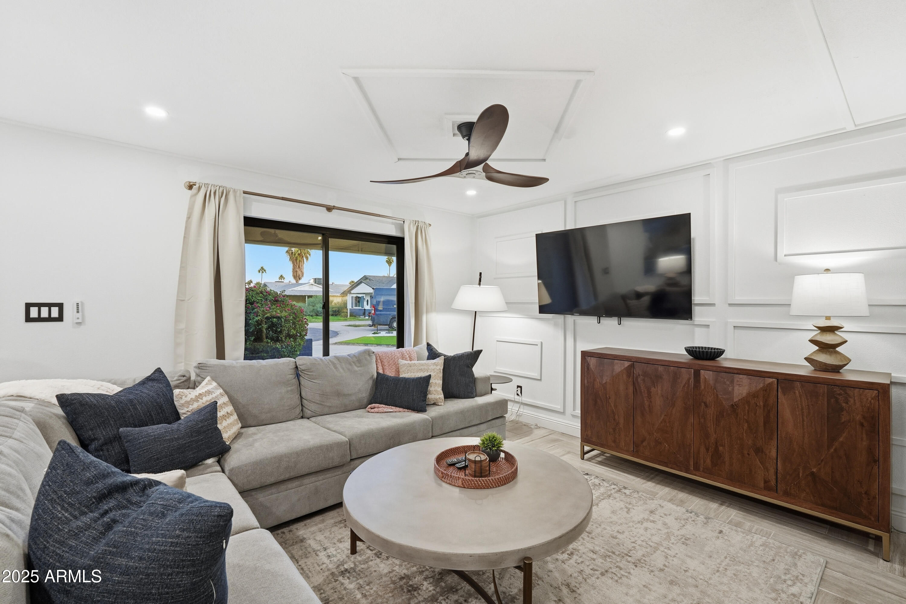 Scottsdale, Arizona, 85251, United States, 4 Bedrooms Bedrooms, ,2 BathroomsBathrooms,Residential,For Sale,2001861