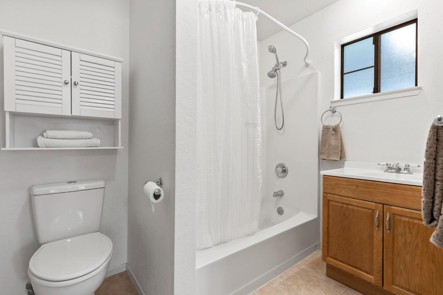 Marysville, California, 95901, United States, 2 Bedrooms Bedrooms, ,2 BathroomsBathrooms,Residential,For Sale,1927957