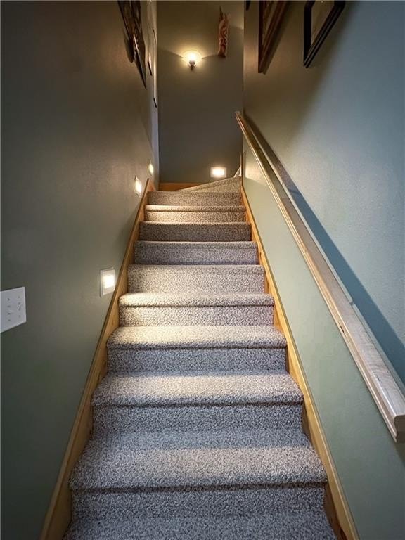 Harrison, Arkansas, 72601, United States, 3 Bedrooms Bedrooms, ,3 BathroomsBathrooms,Residential,For Sale,2005691