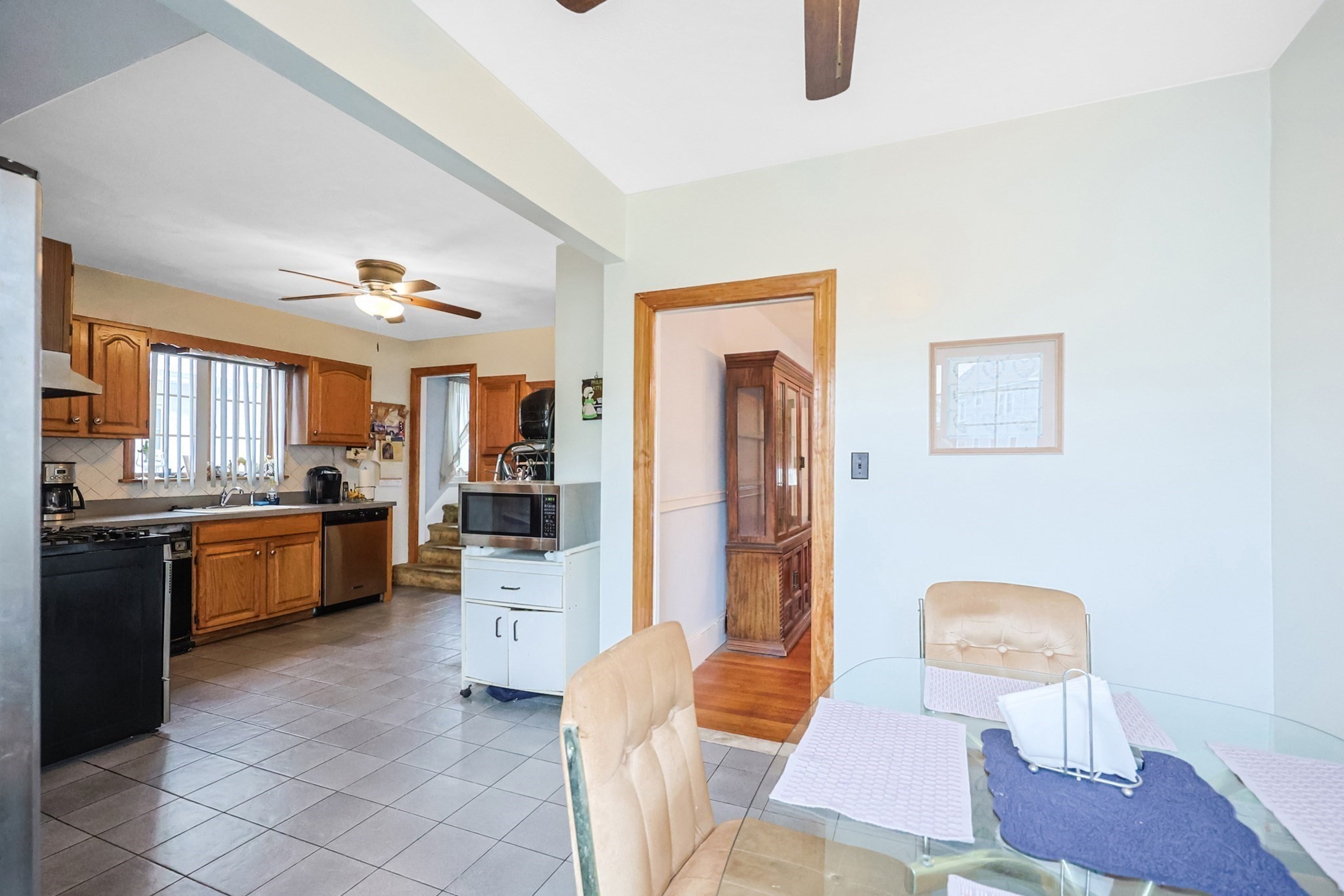 Winthrop, Massachusetts, 02152, United States, 5 Bedrooms Bedrooms, ,3 BathroomsBathrooms,Residential,For Sale,1980794