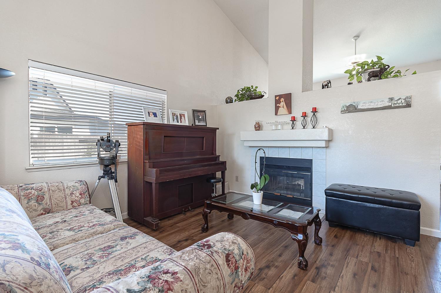 Salida, California, 95368, United States, 4 Bedrooms Bedrooms, ,3 BathroomsBathrooms,Residential,For Sale,1975625