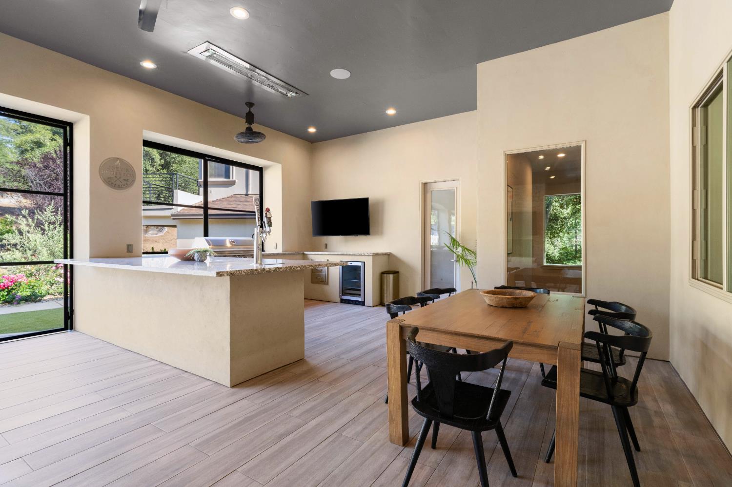 Loomis, California, 95650, United States, 5 Bedrooms Bedrooms, ,6 BathroomsBathrooms,Residential,For Sale,2003238