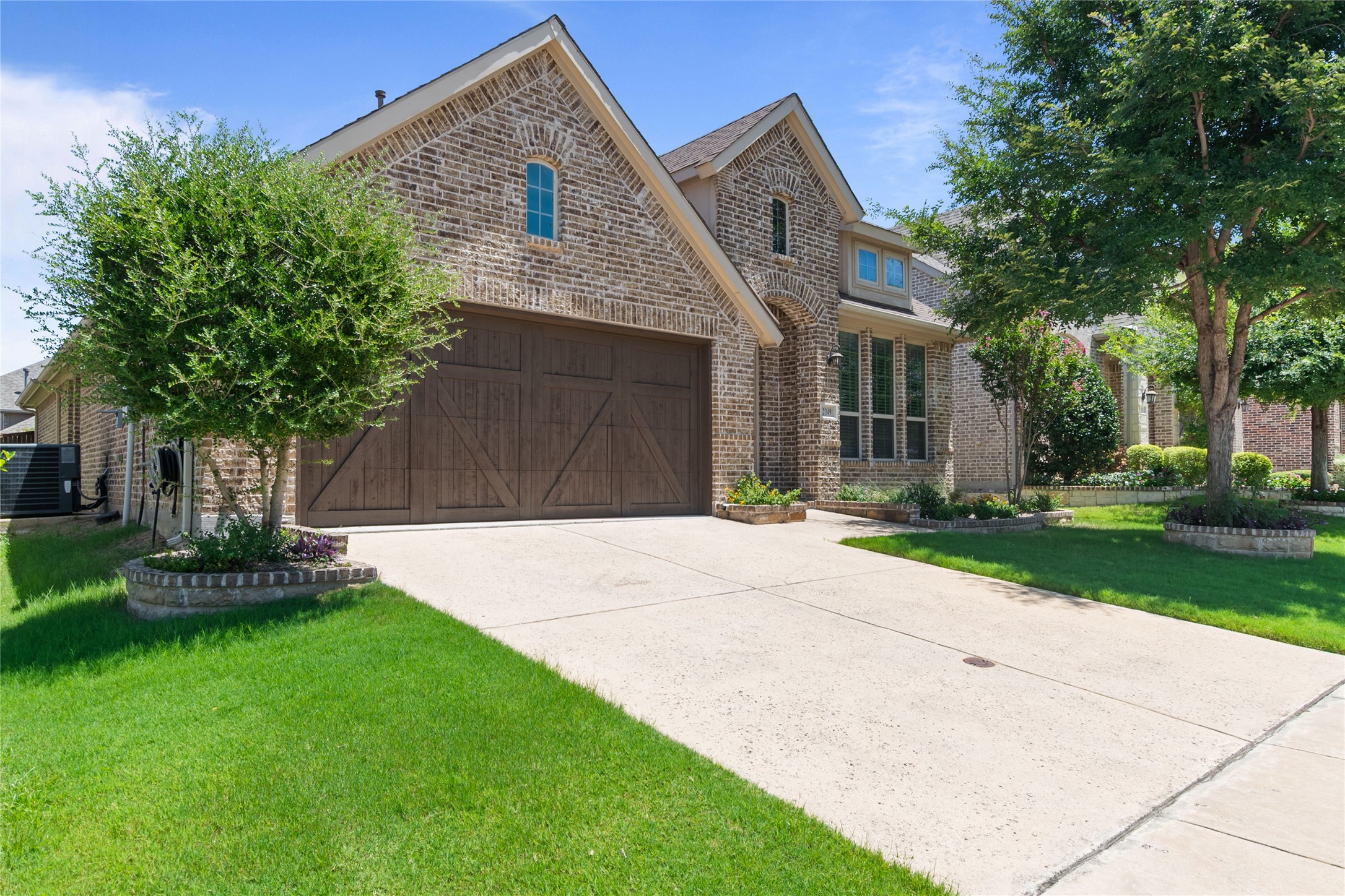 Carrollton, Texas, 75010, United States, 3 Bedrooms Bedrooms, ,2 BathroomsBathrooms,Residential,For Sale,1901690
