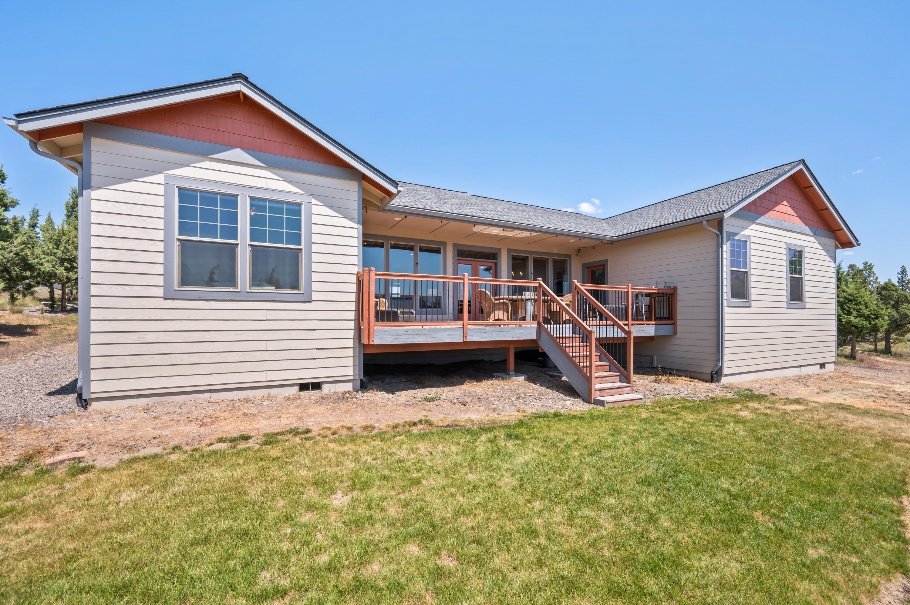 Prineville, Oregon, 97754, United States, 3 Bedrooms Bedrooms, ,2 BathroomsBathrooms,Residential,For Sale,1848132