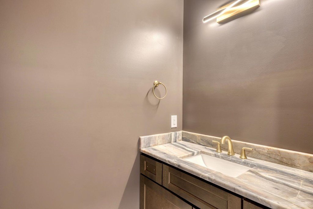 Hiawassee, Georgia, 30546, United States, 3 Bedrooms Bedrooms, ,3 BathroomsBathrooms,Residential,For Sale,1982647