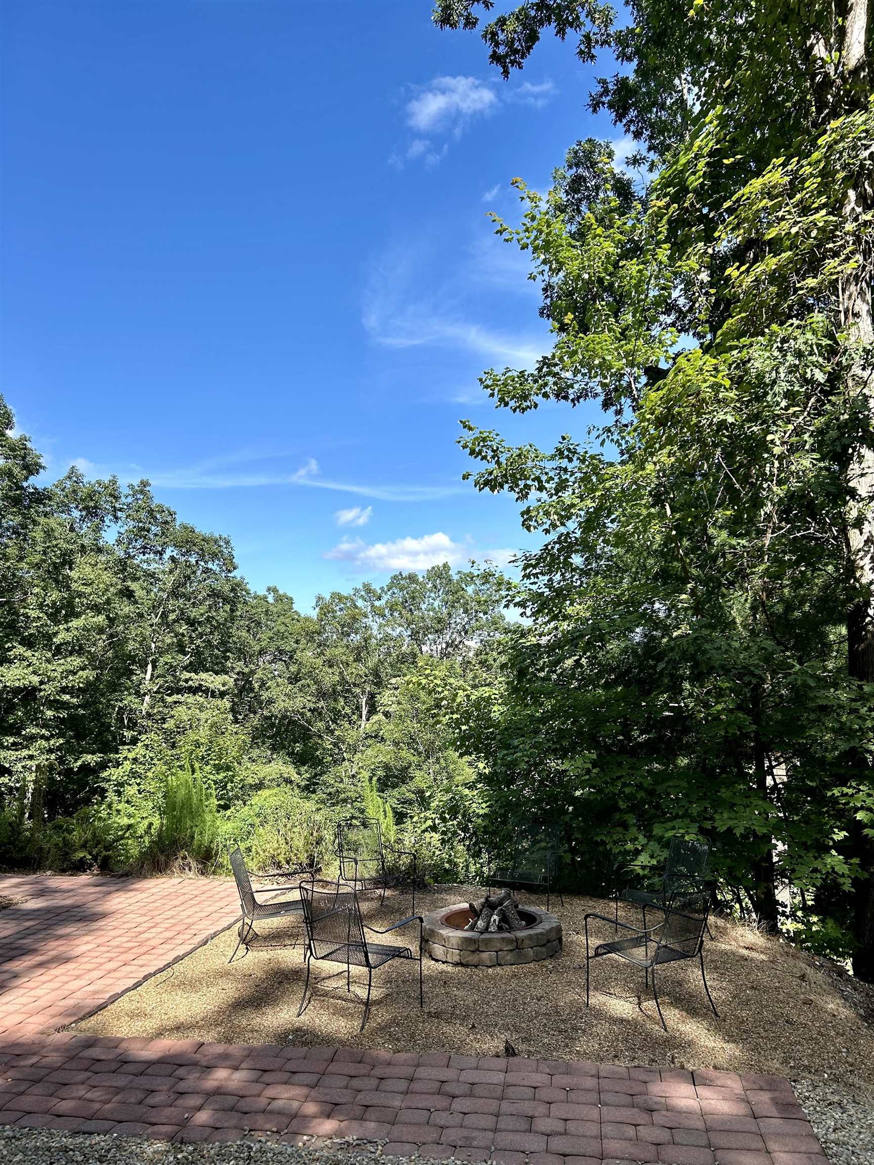 Cleveland, South Carolina, 29635, United States, 3 Bedrooms Bedrooms, ,3 BathroomsBathrooms,Residential,For Sale,1977097