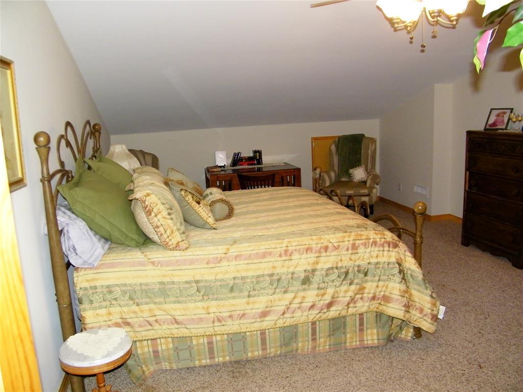 Fort Gibson, Oklahoma, 74434, United States, 2 Bedrooms Bedrooms, ,3 BathroomsBathrooms,Residential,For Sale,1982810