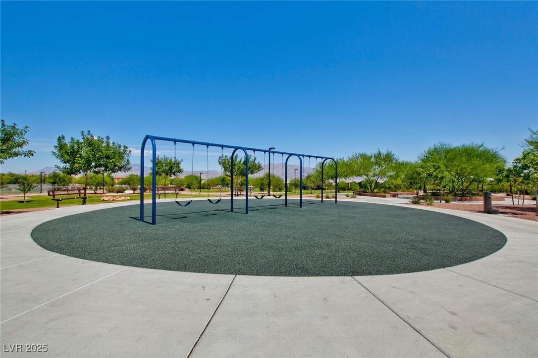 Las Vegas, Nevada, 89166, United States, 4 Bedrooms Bedrooms, ,3 BathroomsBathrooms,Residential,For Sale,1960504