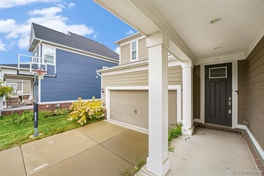 Canton Twp, Michigan, 48188, United States, 4 Bedrooms Bedrooms, ,Residential,For Sale,1988749