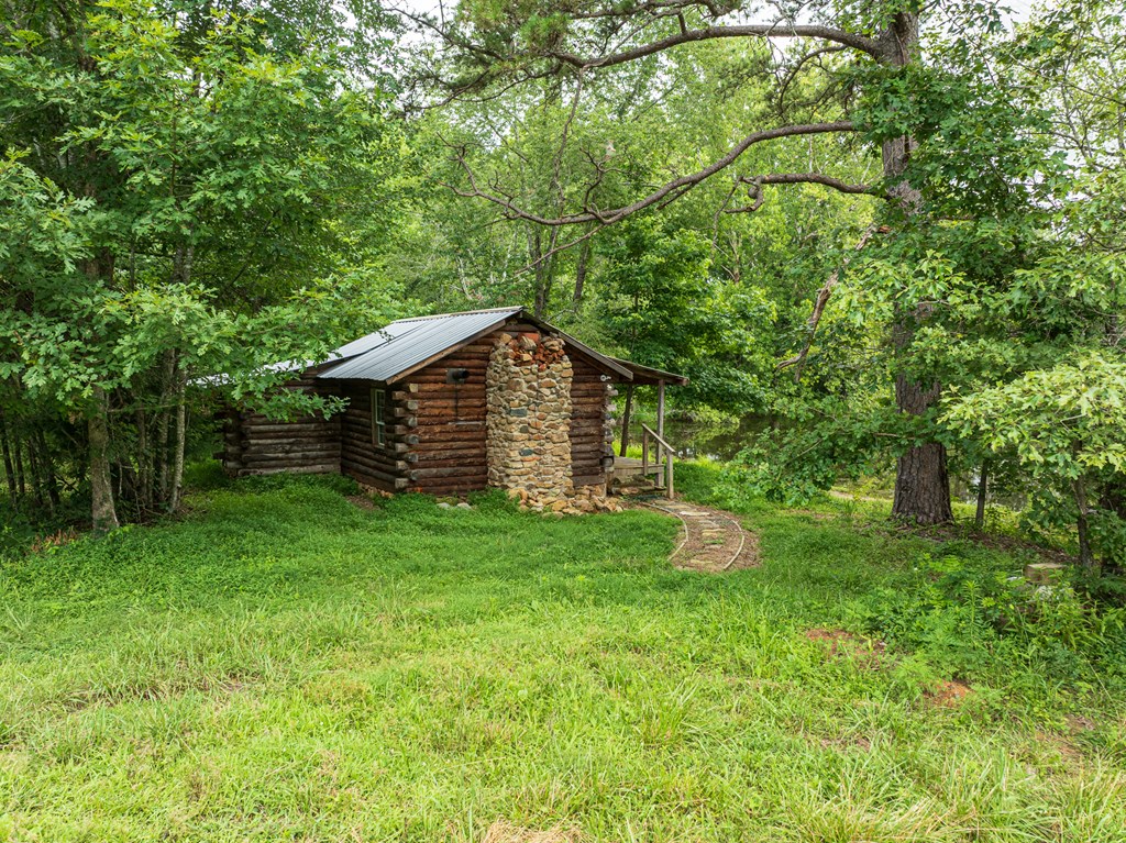Brookneal, Virginia, 24528, United States, 2 Bedrooms Bedrooms, ,2 BathroomsBathrooms,Residential,For Sale,1927692