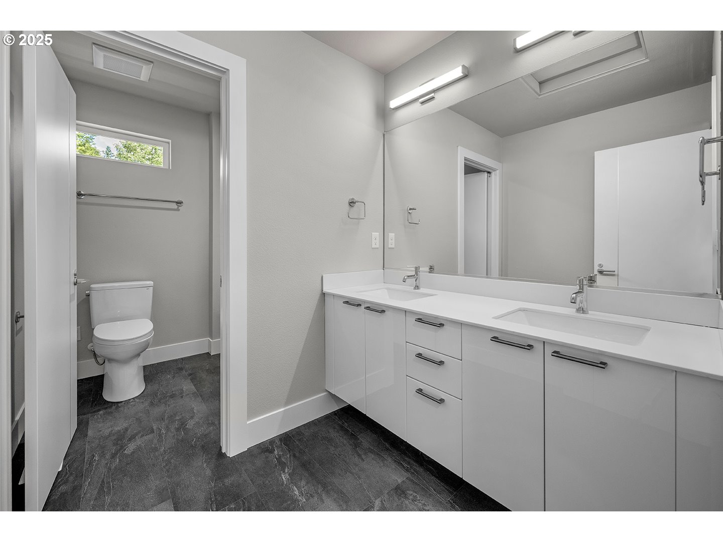 Sherwood, Oregon, 97140, United States, 3 Bedrooms Bedrooms, ,2 BathroomsBathrooms,Residential,For Sale,1729729