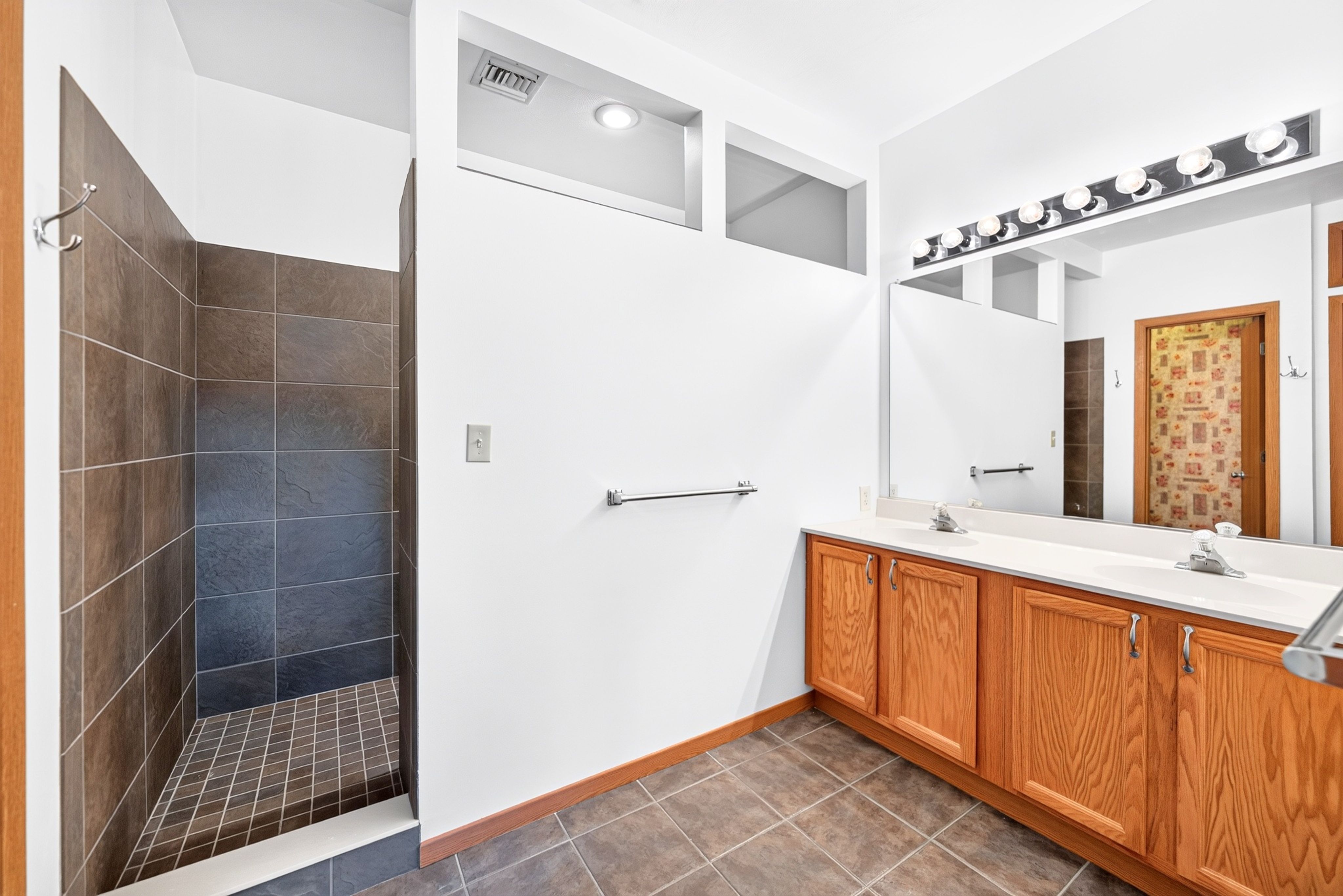  8134 Stonegate Drive, Champion, PA 15622 - 物件實景
