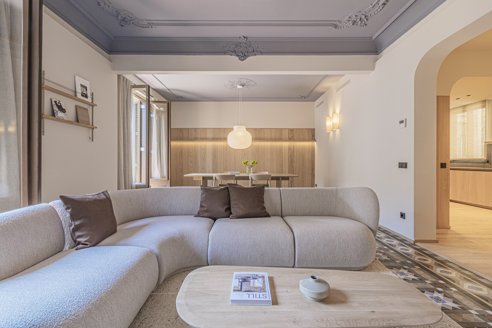  Modernist flat in Eixample with premium finishes in the Quadrat d