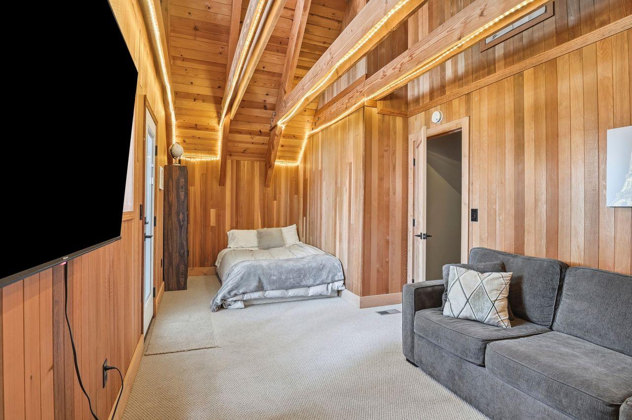 Soda Springs, California, 95728, United States, 3 Bedrooms Bedrooms, ,2 BathroomsBathrooms,Residential,For Sale,1998980