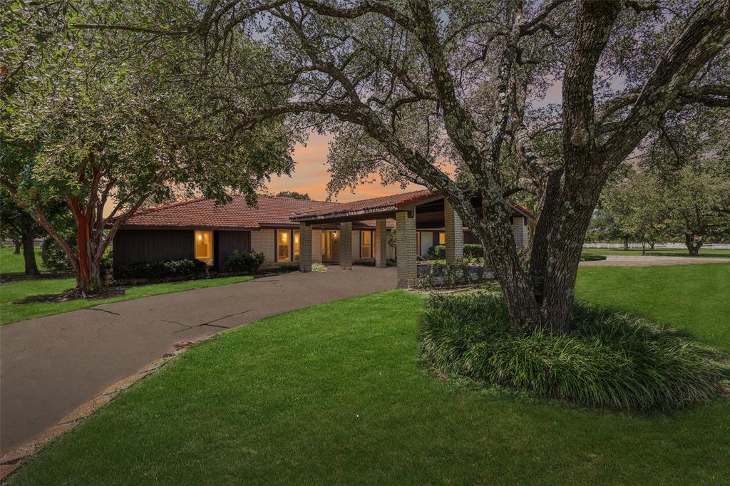 Sachse, Texas, 75048, United States, 3 Bedrooms Bedrooms, ,2 BathroomsBathrooms,Residential,For Sale,1987515