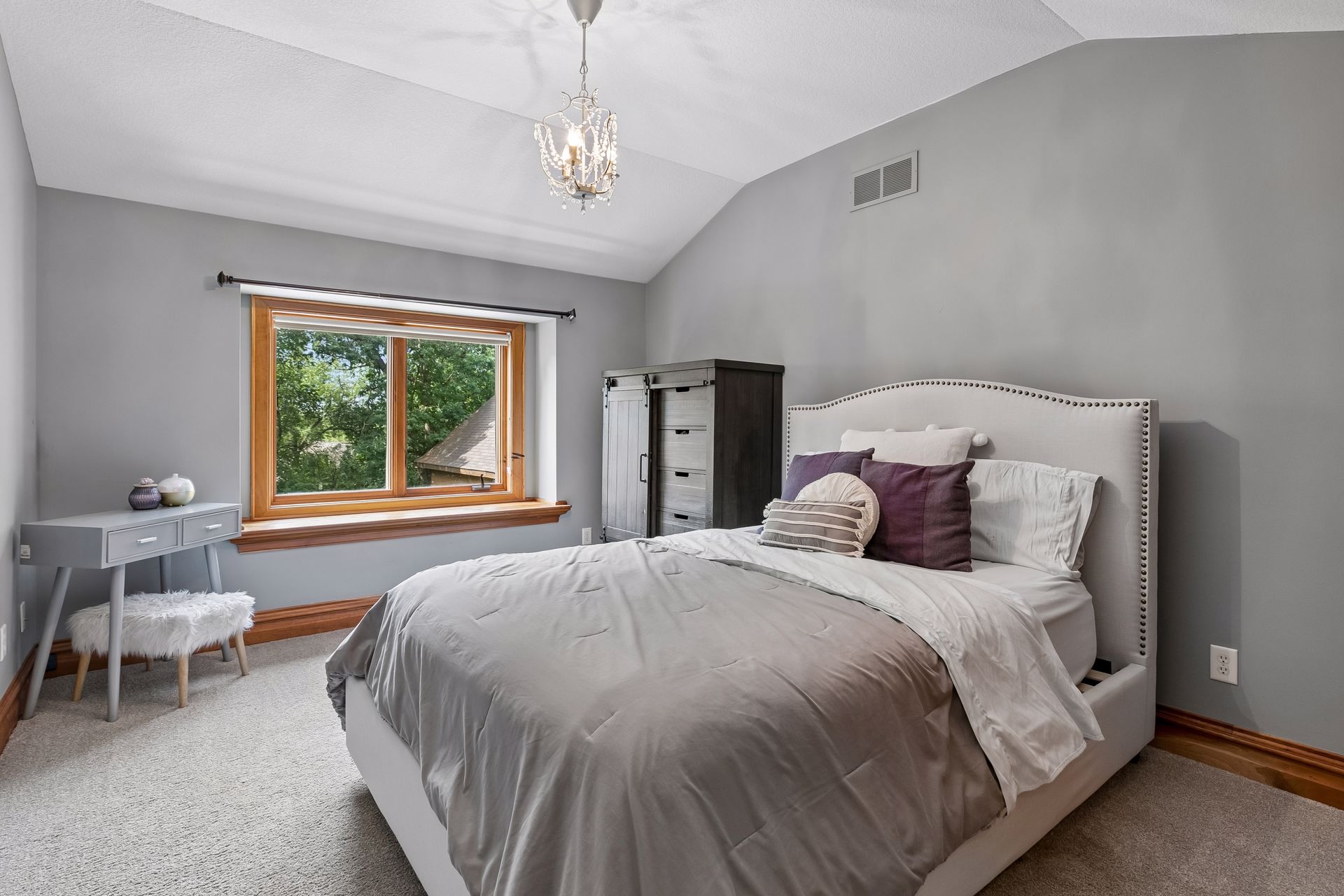 One-of-a-kind wooded retreat in Lakeville - 物件實景