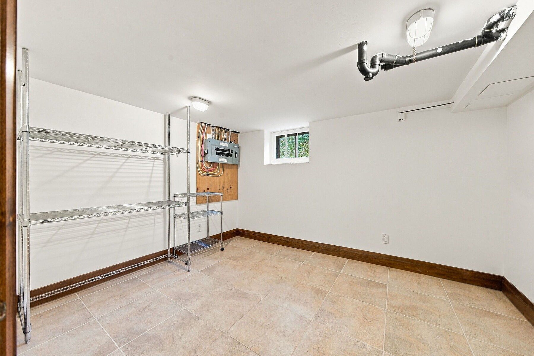  16 Sunnybrook Rd - 物件實景