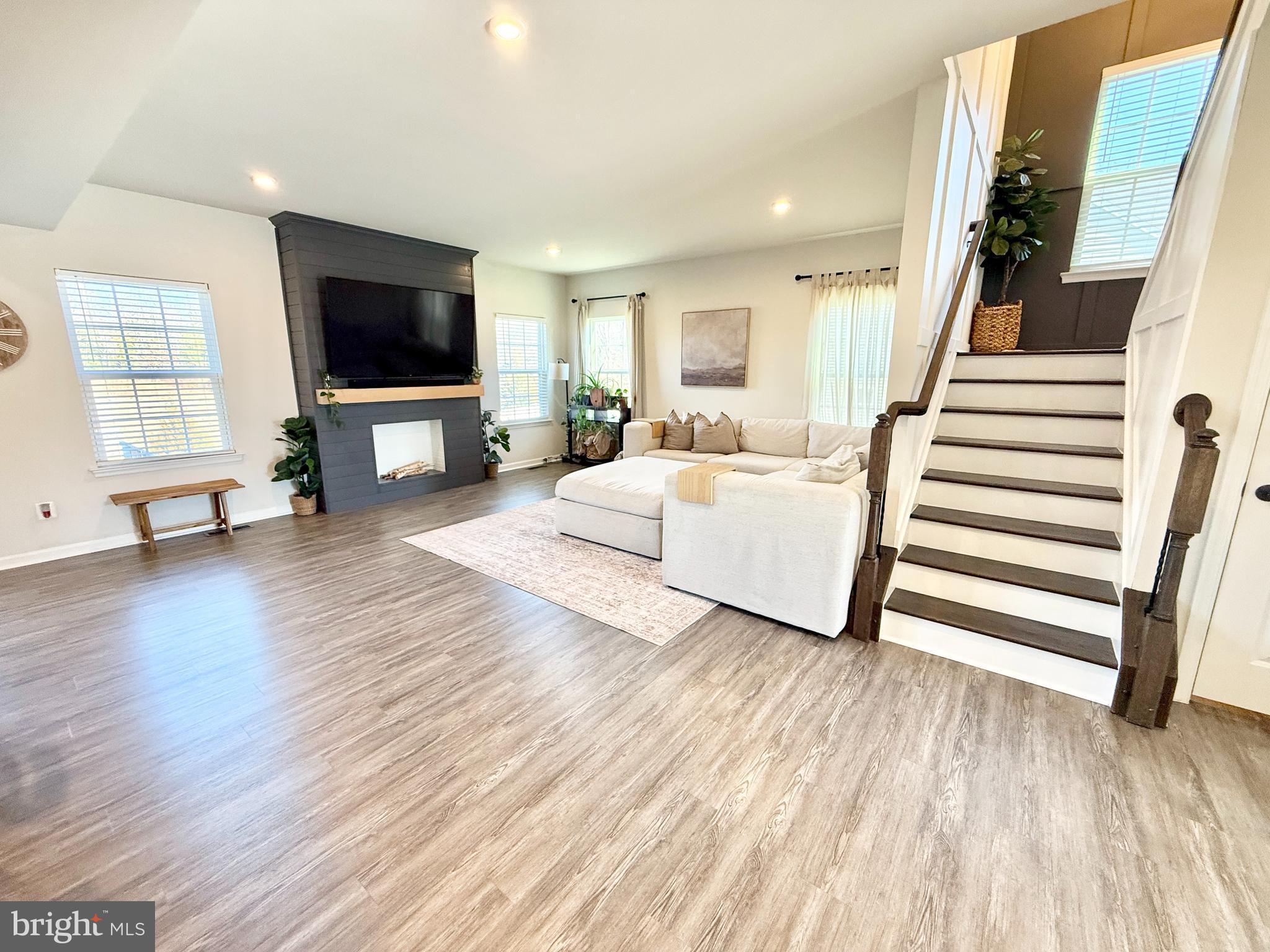 Stafford, Virginia, 22554, United States, 5 Bedrooms Bedrooms, ,4 BathroomsBathrooms,Residential,For Sale,2009953