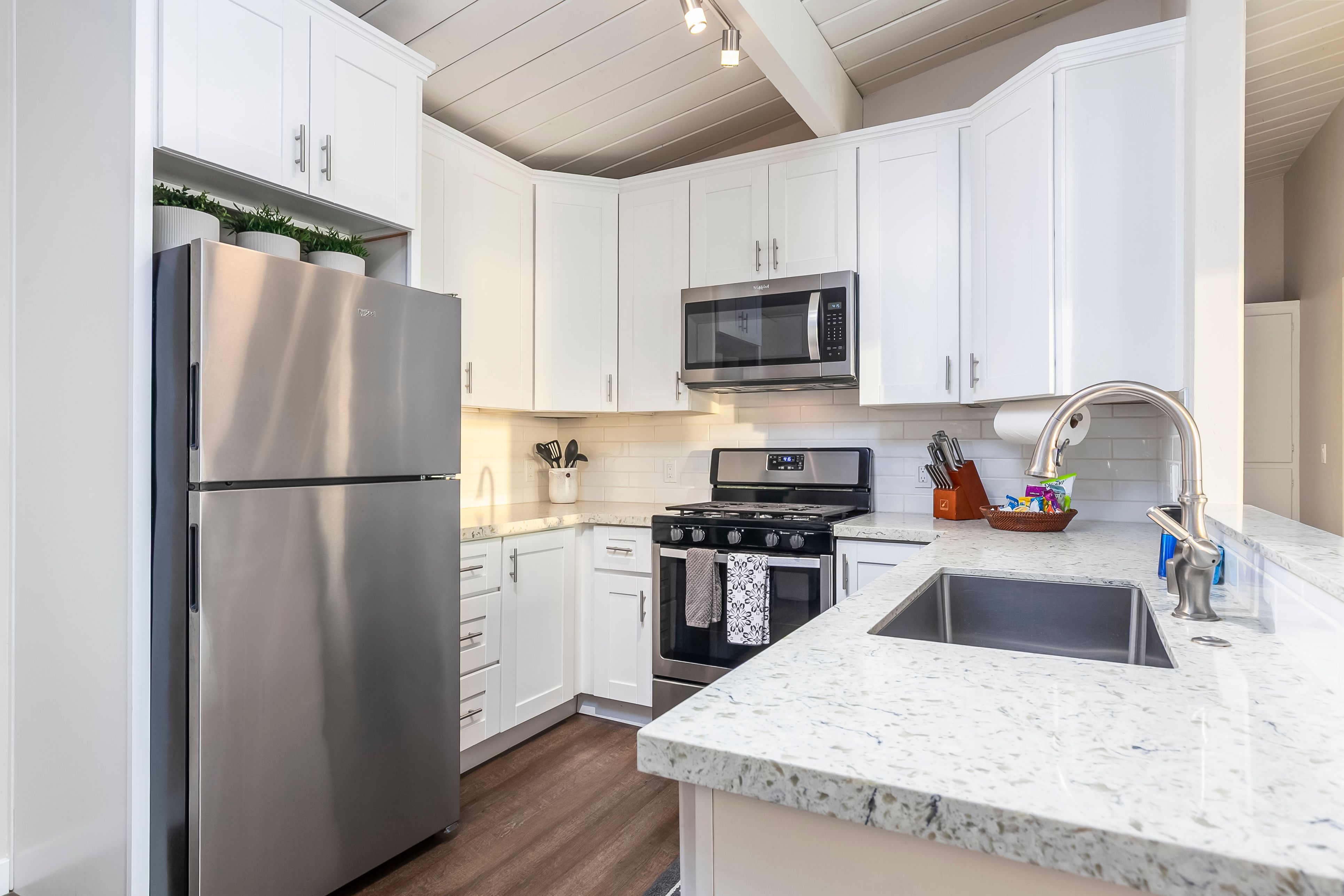  1476-80 Pescadero Drive, San Diego, CA 92107 - 物件實景
