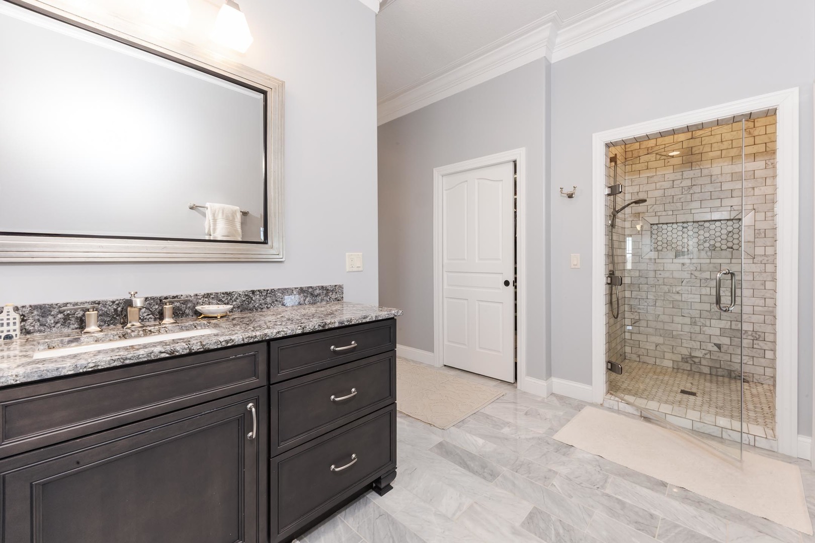 Hudson, Illinois, 61748, United States, 3 Bedrooms Bedrooms, ,5 BathroomsBathrooms,Residential,For Sale,1987913