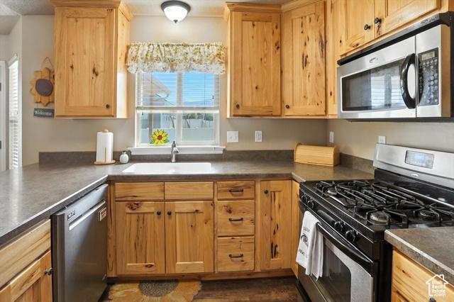 Tremonton, Utah, 84337, United States, 6 Bedrooms Bedrooms, ,3 BathroomsBathrooms,Residential,For Sale,1974496