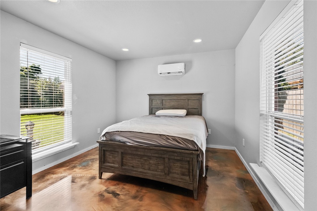 Rogers, Arkansas, 72758, United States, 4 Bedrooms Bedrooms, ,3 BathroomsBathrooms,Residential,For Sale,1821426