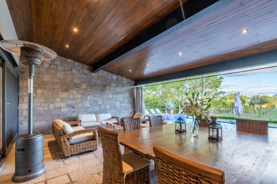 Dolores Hidalgo Cuna de la Independencia Nacional, Guanajuato, 37800, Mexico, 4 Bedrooms Bedrooms, ,4 BathroomsBathrooms,Residential,For Sale,1686394