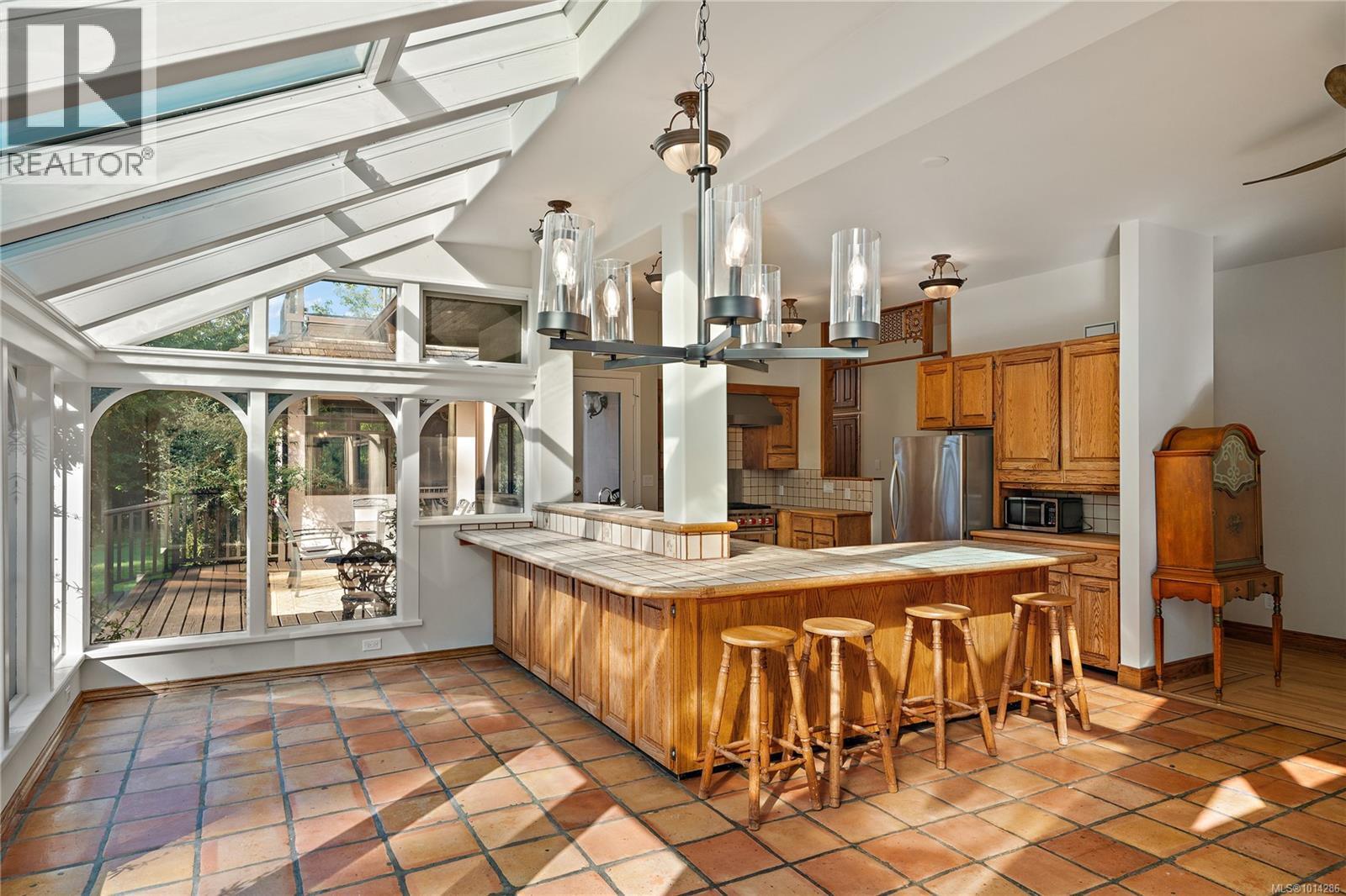 NORTH SAANICH, British Columbia, V8L 5P8, CA, 7 Bedrooms Bedrooms, ,10 BathroomsBathrooms,Residential,For Sale,1950627