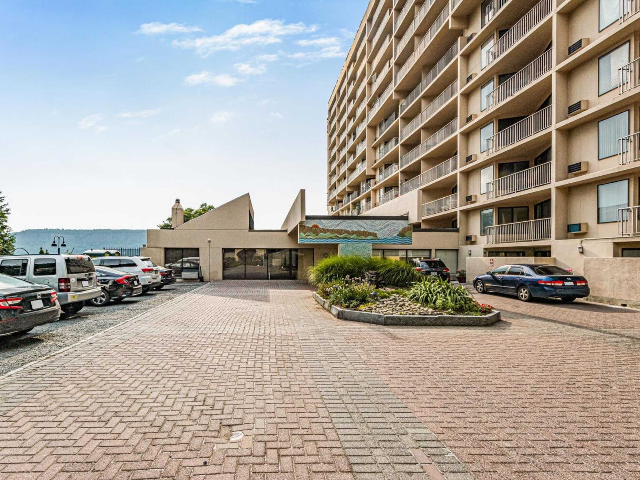  1155 Warburton Avenue - 物件實景
