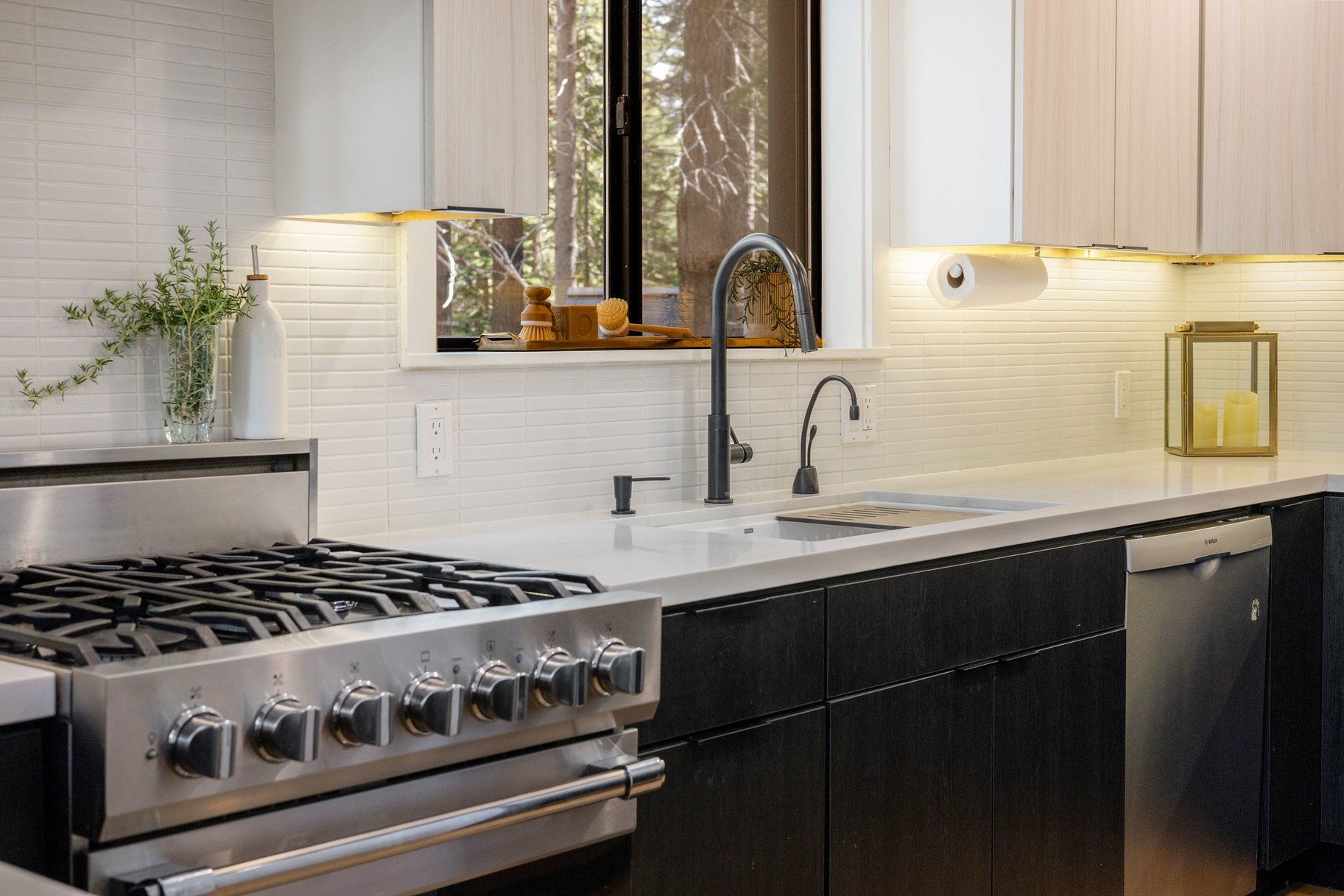  Beautifully Renovated Home With Room to Entertain - 物件實景