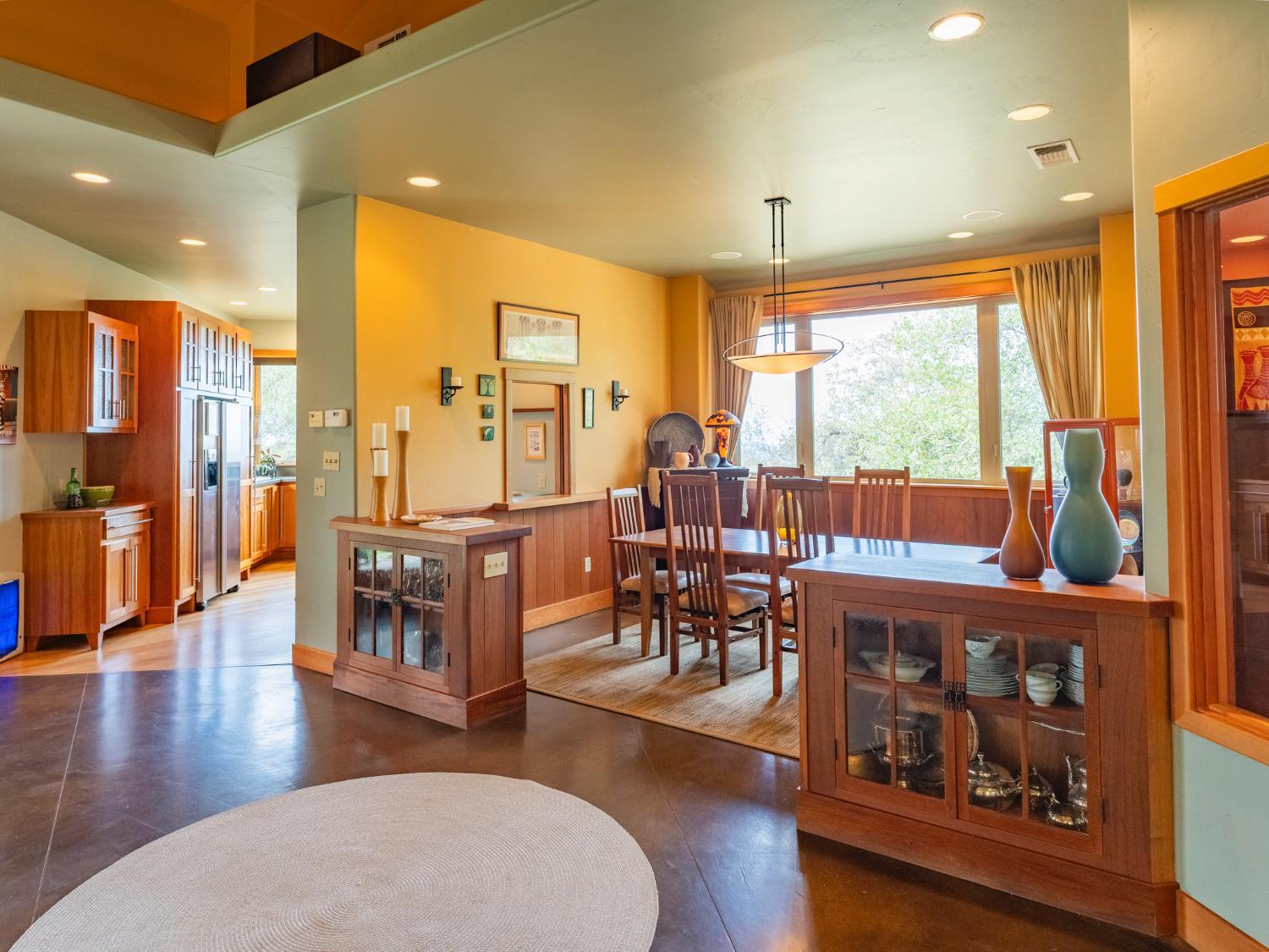 Nevada City, California, 95959, United States, 3 Bedrooms Bedrooms, ,3 BathroomsBathrooms,Residential,For Sale,1987910