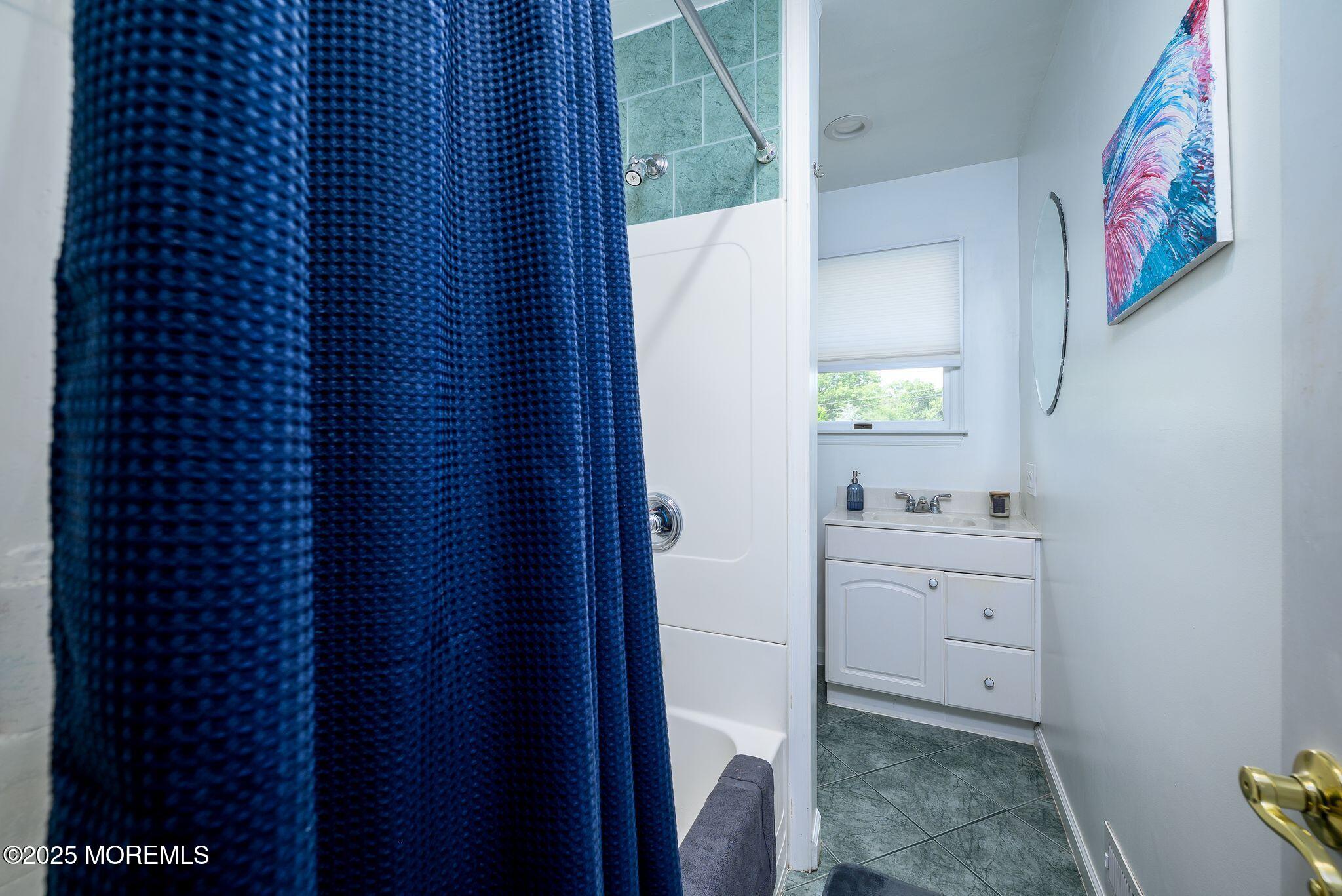 Howell, New Jersey, 07731, United States, 3 Bedrooms Bedrooms, ,2 BathroomsBathrooms,Residential,For Sale,1890448