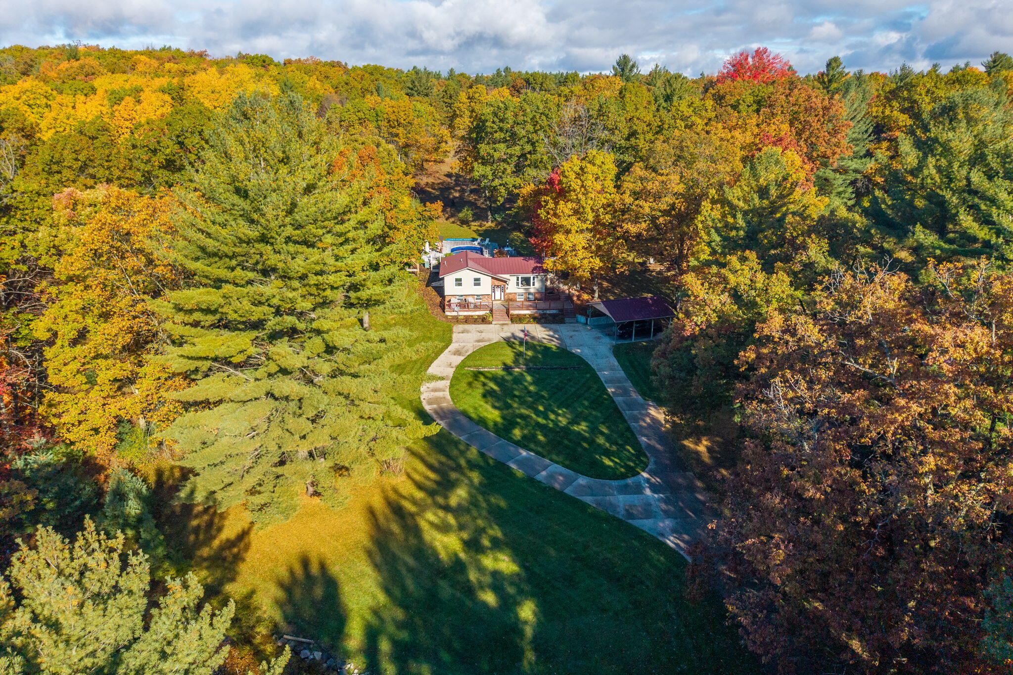 Big Rapids, Michigan, 49307, United States, 3 Bedrooms Bedrooms, ,2 BathroomsBathrooms,Residential,For Sale,1951282